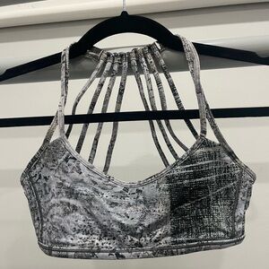 Grey Lululemon sports bra